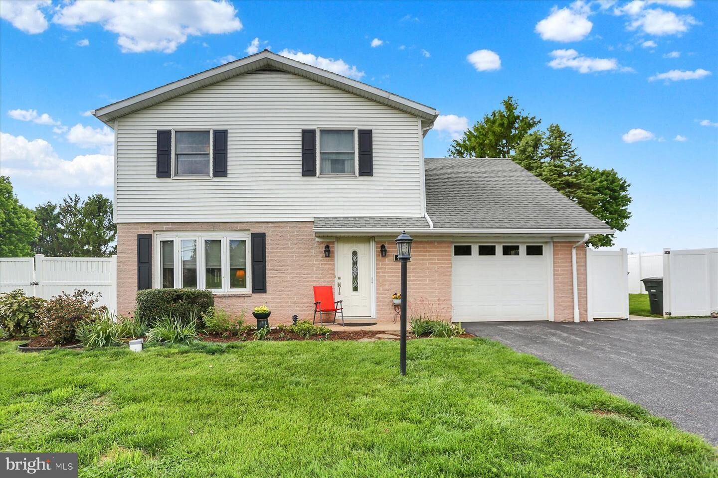 Property Photo:  1100 Butter Road  PA 17315 