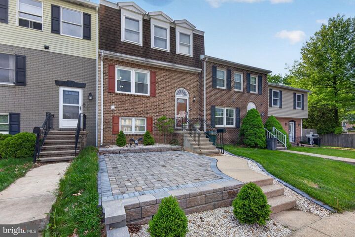 Property Photo:  824 Woodlawn Drive  PA 17201 
