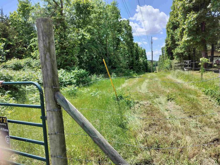 Property Photo:  000 Red Barn Antique Rd.  AR 72965 