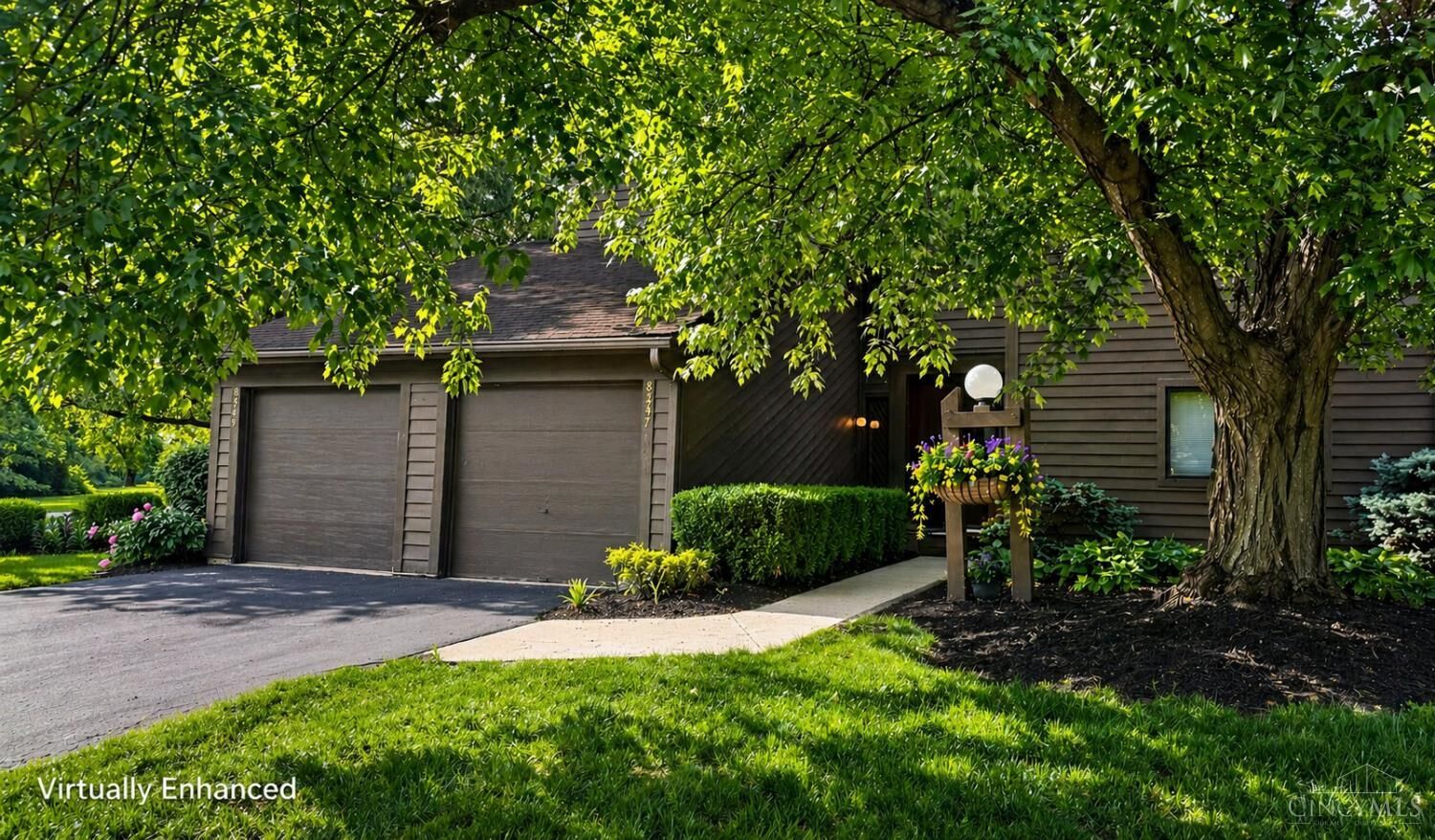 Property Photo:  8547 Wyoming Club Drive  OH 45215 