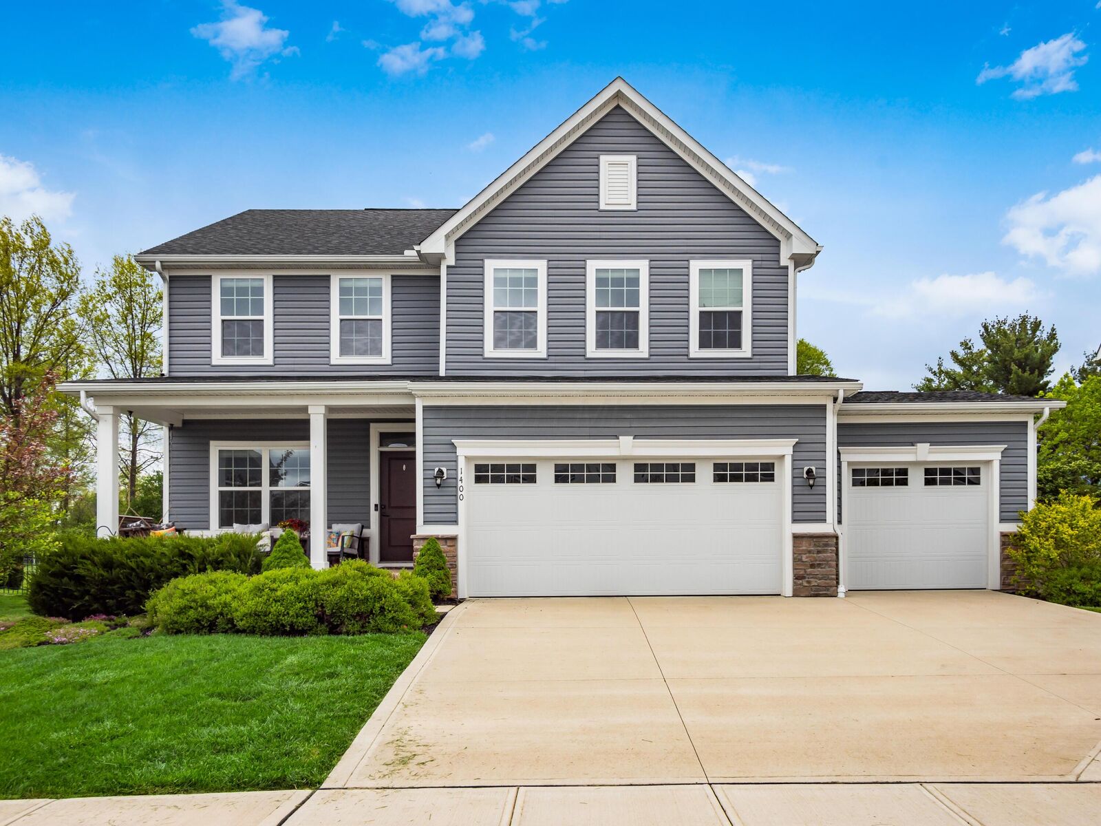 Property Photo:  1400 Redtop Court  OH 43040 