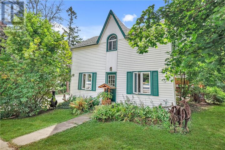 17 Campbell Street — photo 1