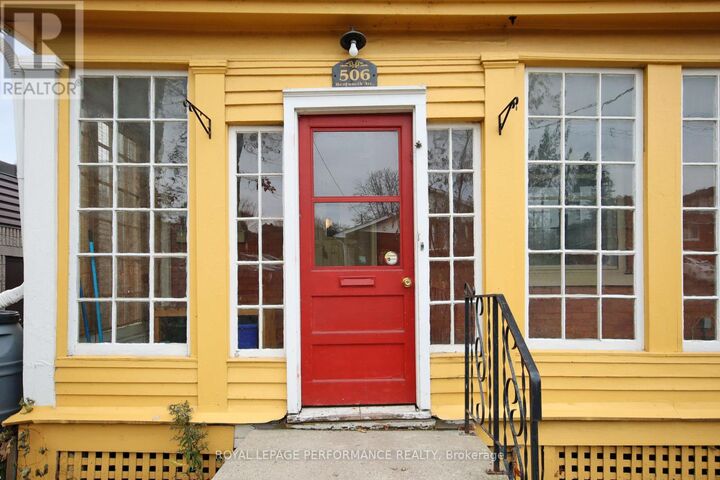 Property Photo: 506 Wentworth Avenue ON K2B 5K1