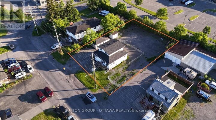 1368 Labrie Avenue — photo 1
