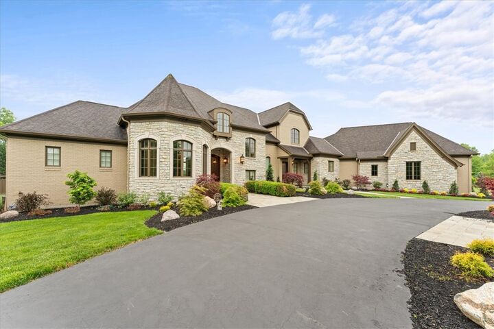 Property Photo:  9020 Whisperinghill Drive  OH 45242 