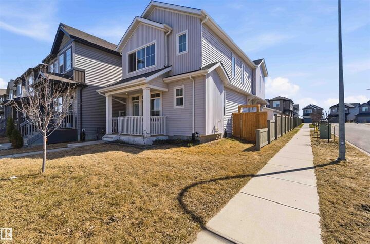 Property Photo: 22371 93 Avenue NW AB T5T 7L9