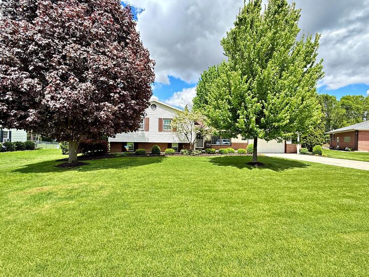 Property Photo:  100 Hillcrest Drive  OH 44883 