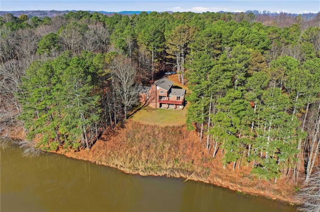 Property Photo:  310 Comet Lane  GA 30143 