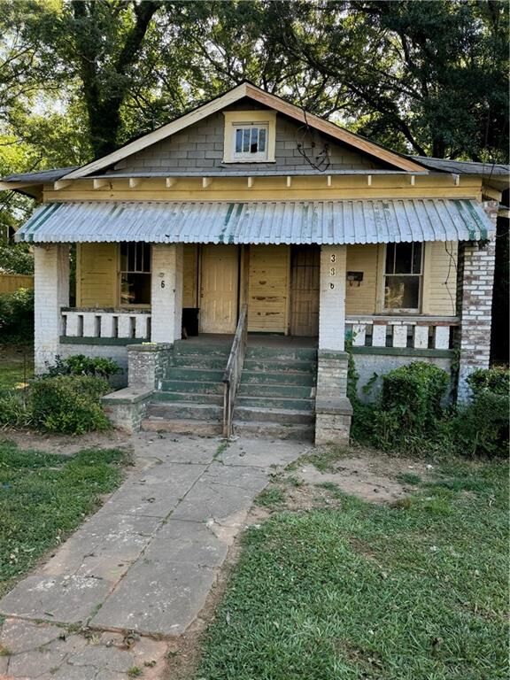 Property Photo:  384 Hopkins Street SW  GA 30310 