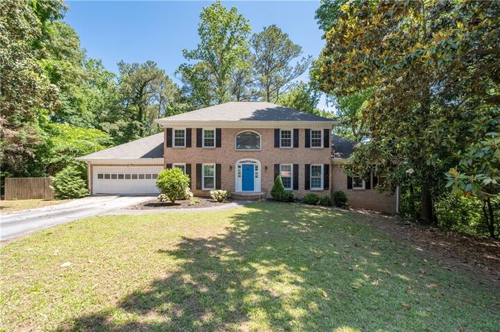 Property Photo: 2562 River Knoll Drive SW GA 30047