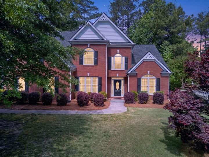 Property Photo:  1011 Chestnut Creek Drive  GA 30180 