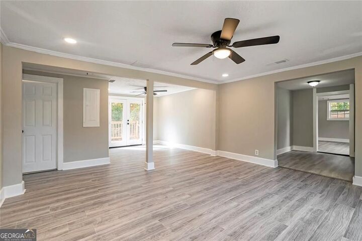 Property Photo:  4920 Hiram Lithia Springs Road Southwest Road  GA 30127 