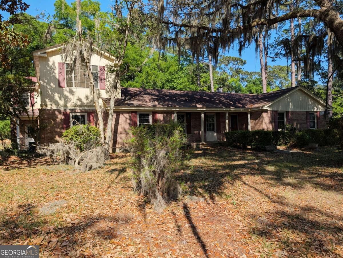 Property Photo:  405 Woodland Street  GA 31523 
