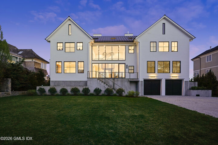 Property Photo:  4 Little Cove Lane  CT 06870 