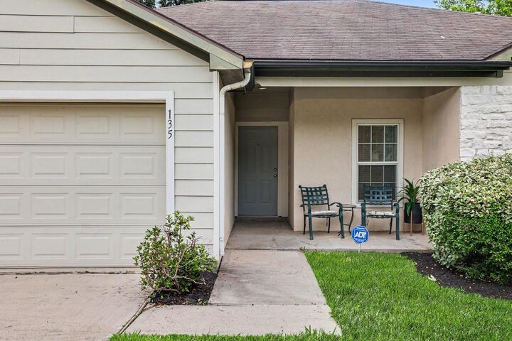 Property Photo:  135 Kellyn Oaks Drive  TX 77306 