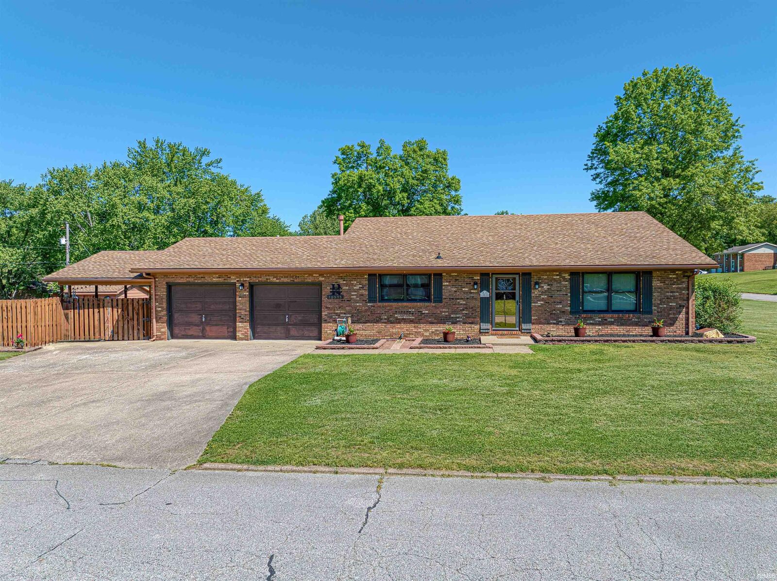 Property Photo:  10515 Olivia Road  IN 47712 