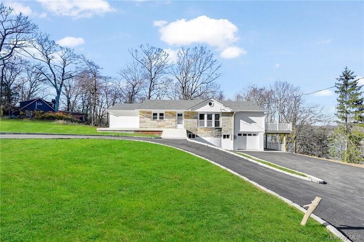 Property Photo:  225 Hilltop Street  NY 10541 
