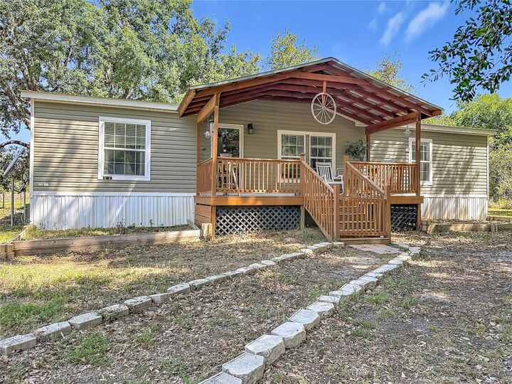 Property Photo:  40949 Jerry Road  FL 33540 