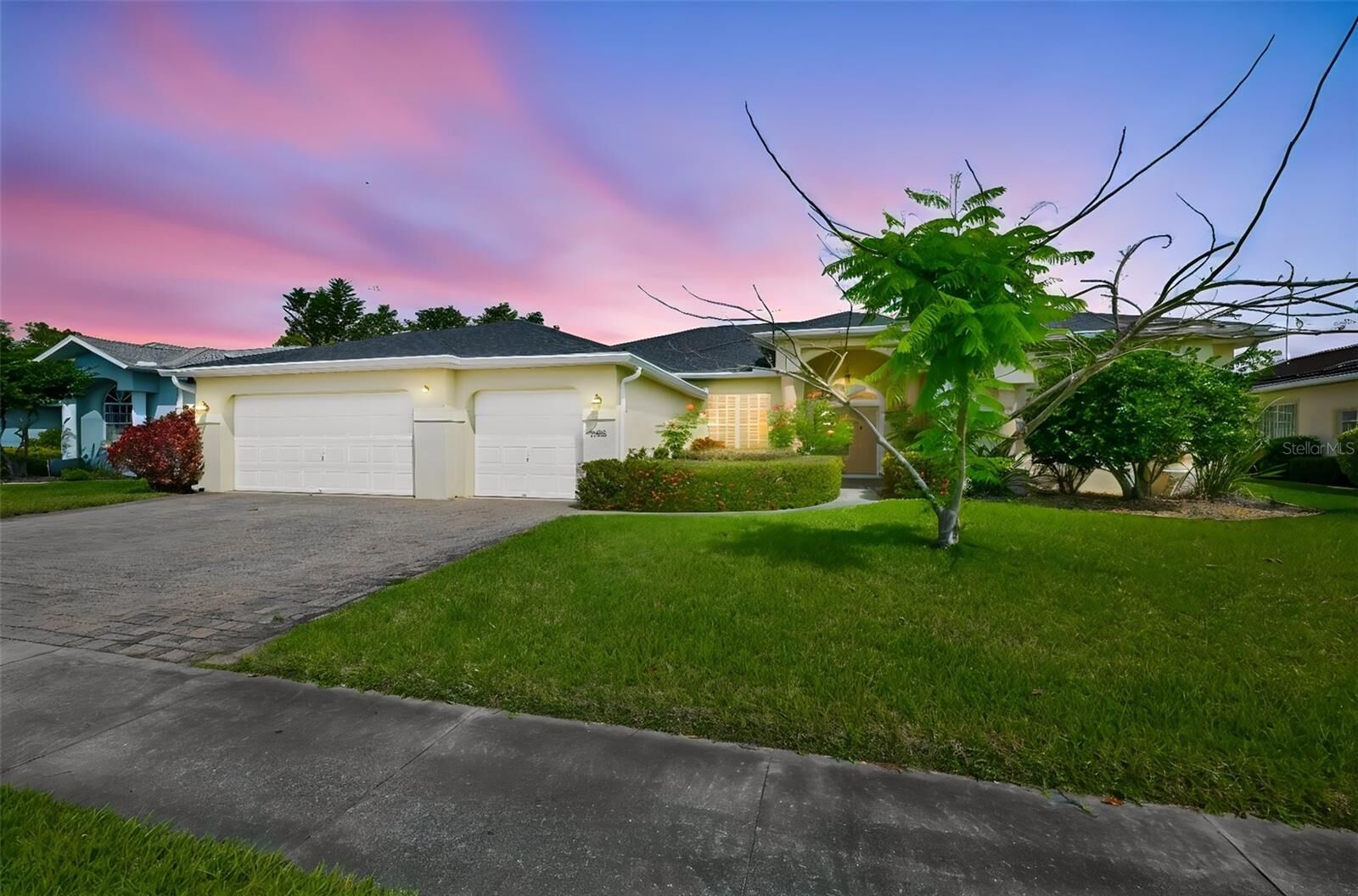 Property Photo:  3822 Cardenal Avenue  FL 33573 