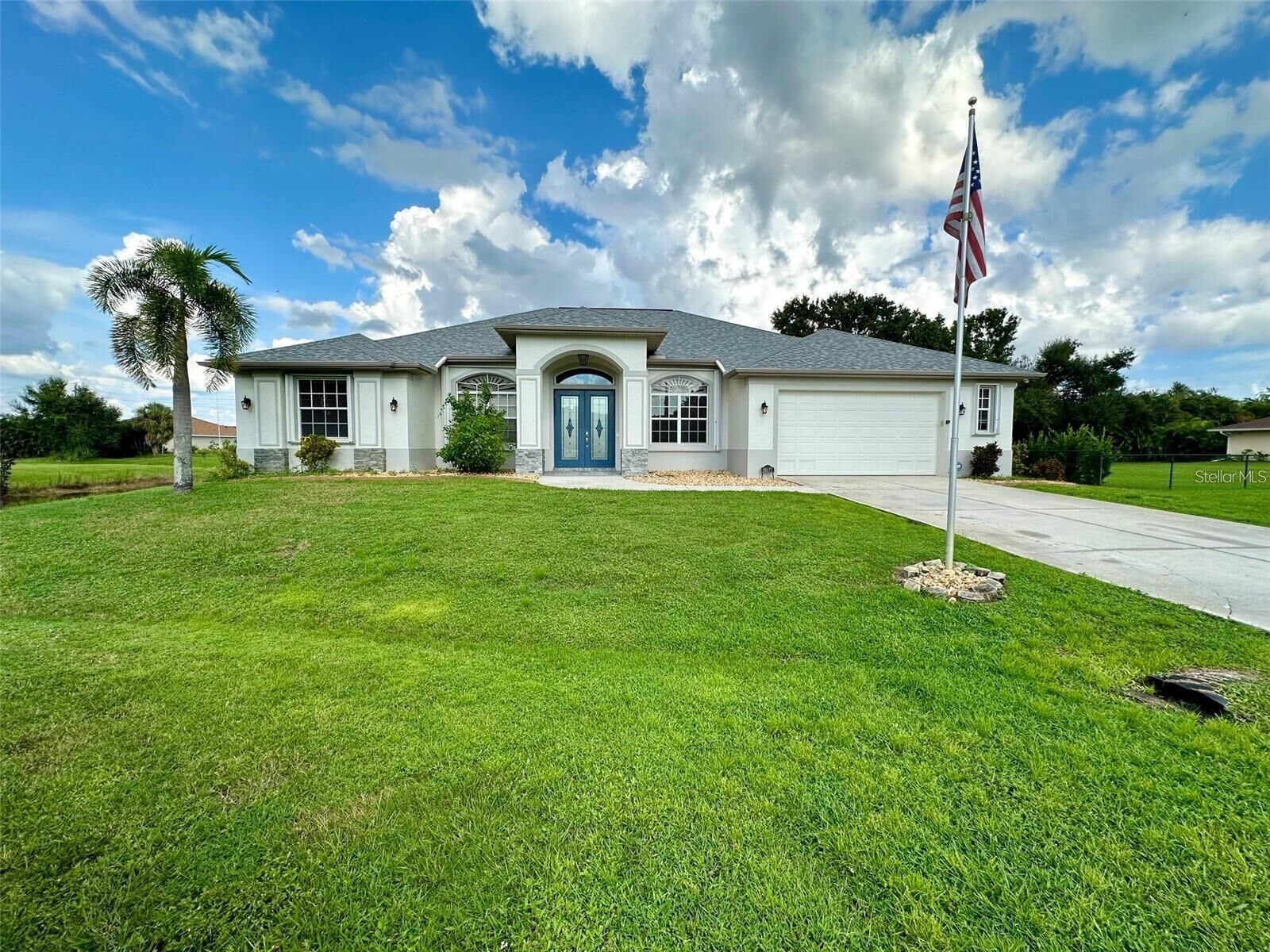 Property Photo:  26577 Barranquilla Avenue  FL 33983 
