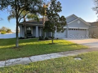 Property Photo:  5827 Tarleton Way  FL 32757 
