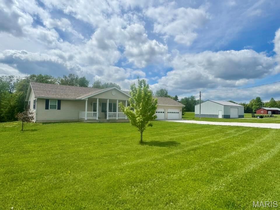 Property Photo: 15335 Villa Drive MO 63456