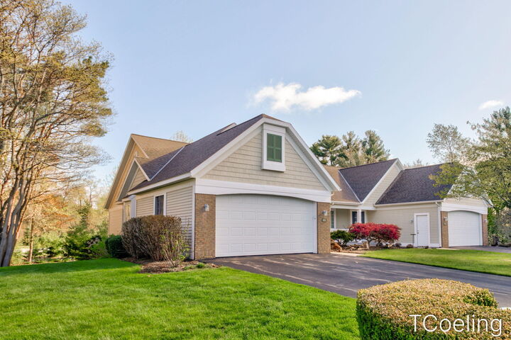 Property Photo:  495 Timberlake E  MI 49424 