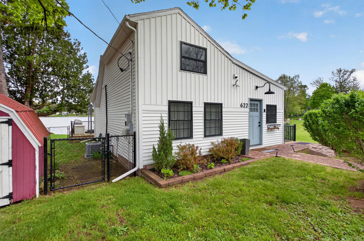 Property Photo:  622 Swains Lake Drive  MI 49237 