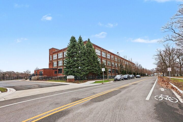 Property Photo:  533 Columbia Avenue  MI 49423 