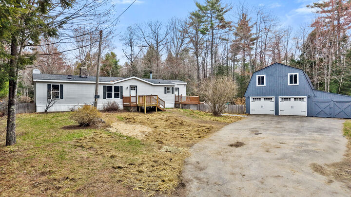 Property Photo:  85 Canaan Road  ME 04444 