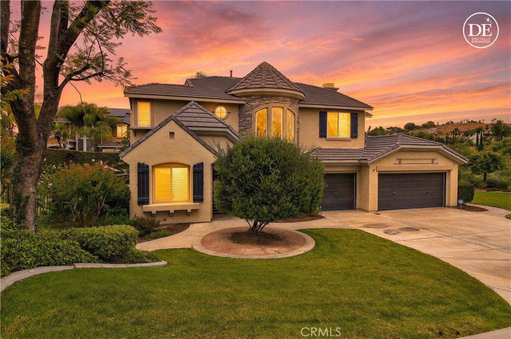 Property Photo:  14182 Crystal View  CA 92508 