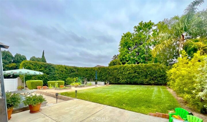 Property Photo:  348 22nd Street  CA 92627 