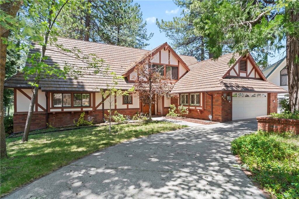 Property Photo:  524 Golf Course Road  CA 92352 
