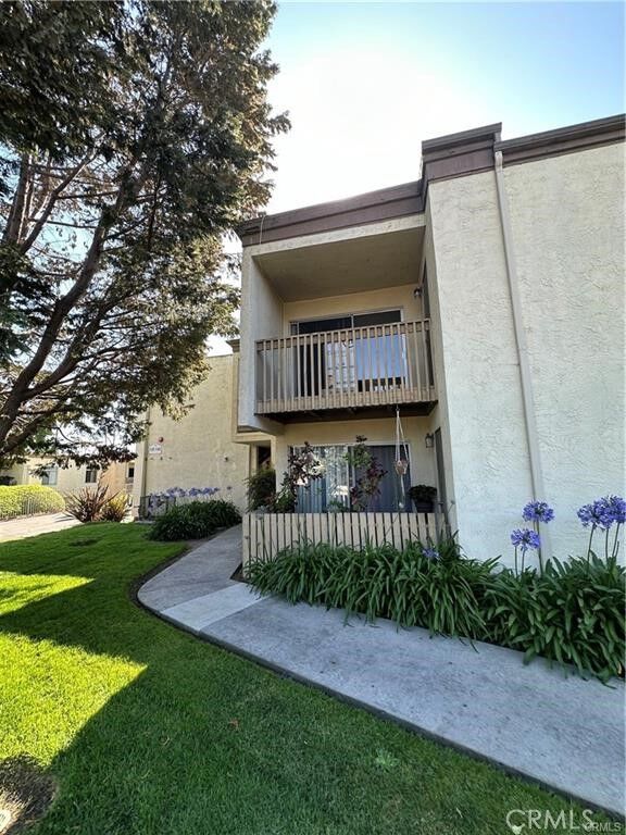 Property Photo:  432 Edgehill  CA 92054 