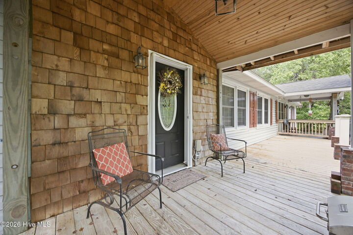 Property Photo:  104 Old River Road  NC 28516 