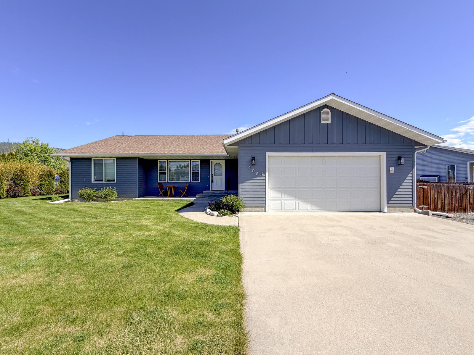 Property Photo:  205 E Evergreen Dr  WA 99141 