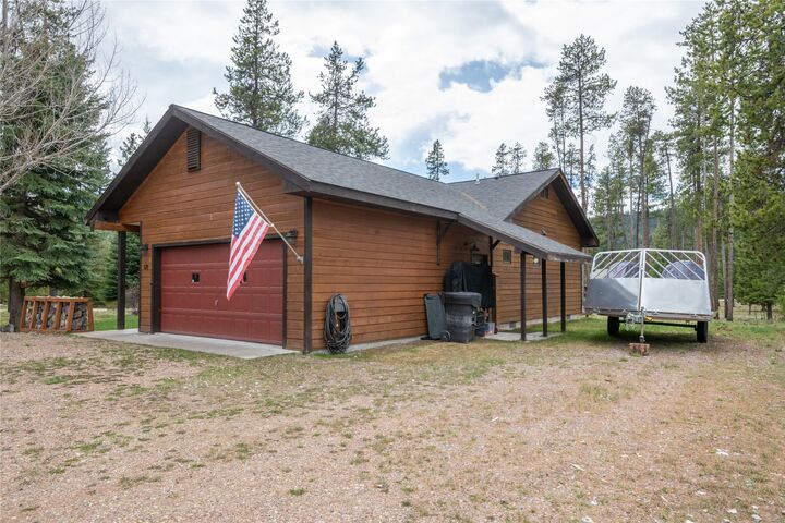 Property Photo:  121 Peacemaker Place  MT 59868 