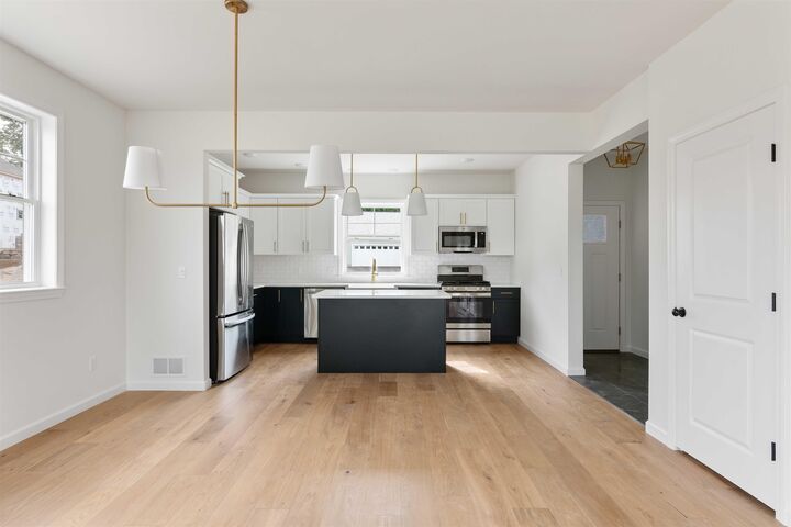 Property Photo:  8 Barnabas Court  VT 05446 