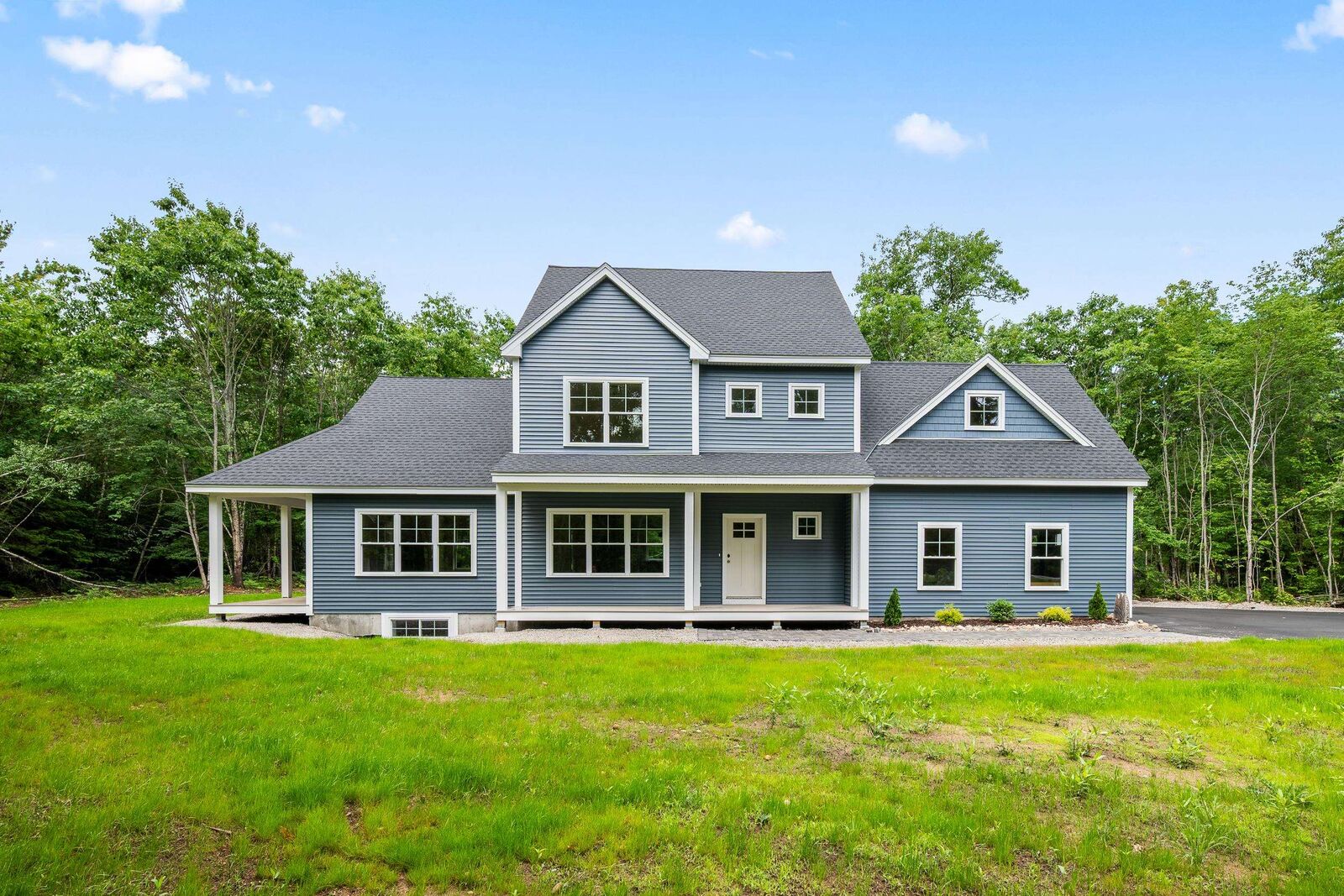 Property Photo:  113 Oxbow Lane  NH 03818 