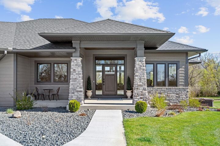 Property Photo: 11108 County Road 152 MN 55322