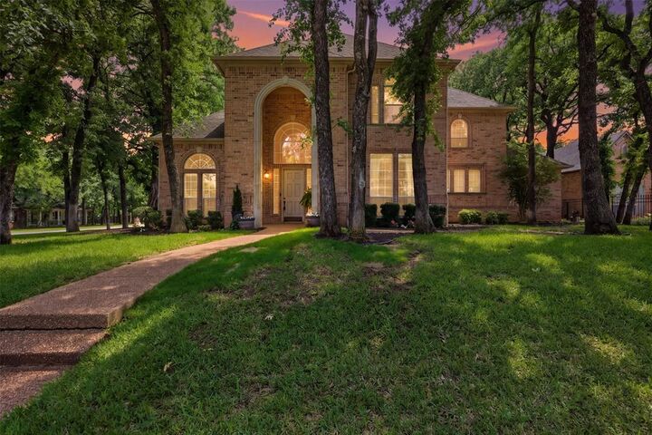 Property Photo:  1612 Wingate Court  TX 76248 