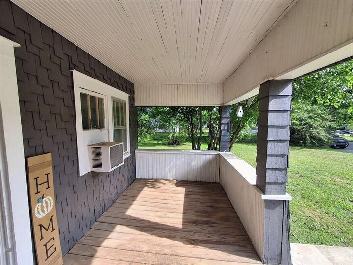 Property Photo:  202 Douglas Street  AR 72616 