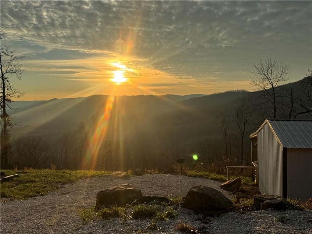 Property Photo:  3051 Nc 8401  AR 72641 