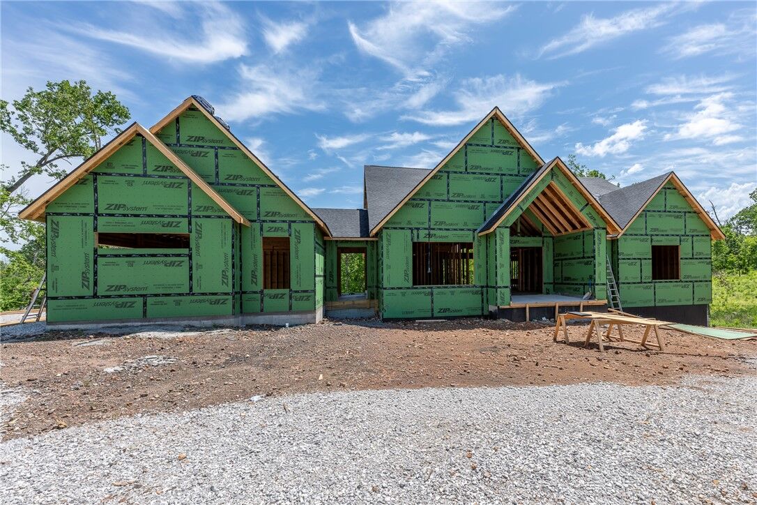Property Photo: 802 NE Carmelia Lane AR 72712