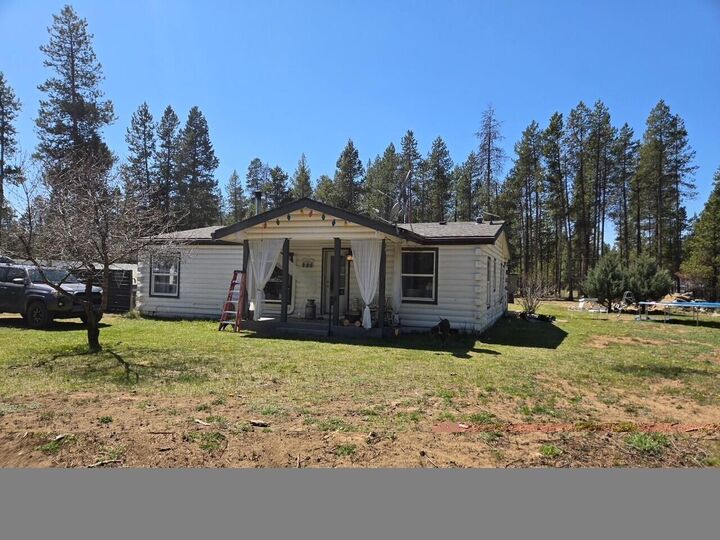 Property Photo:  54655 Husky Lane  OR 97707 