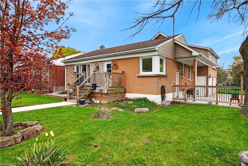 Property Photo:  380 East 37th Street  ON L8V 4B8 