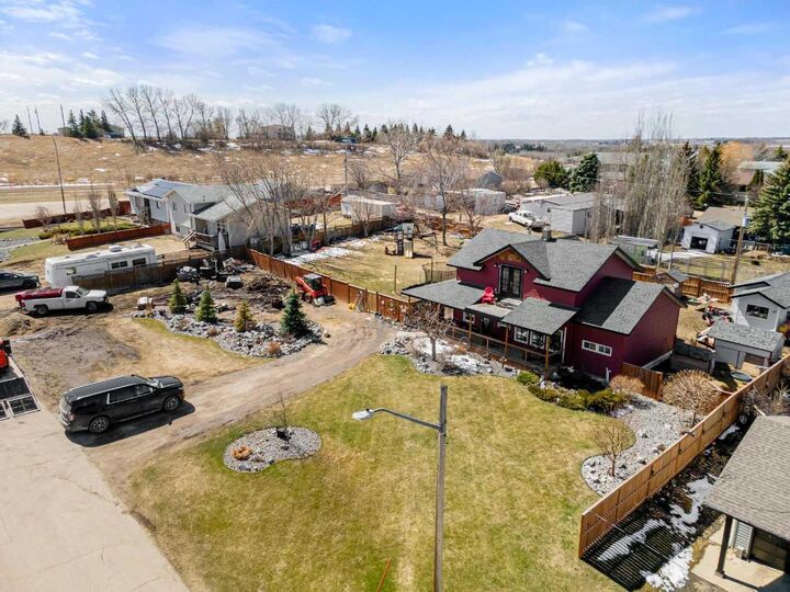Property Photo: 117 James Street AB T0C 0L0