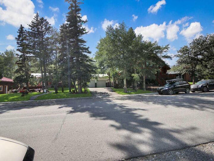 Property Photo:  23 Barrier Mountain Drive  AB T0L 2C0 