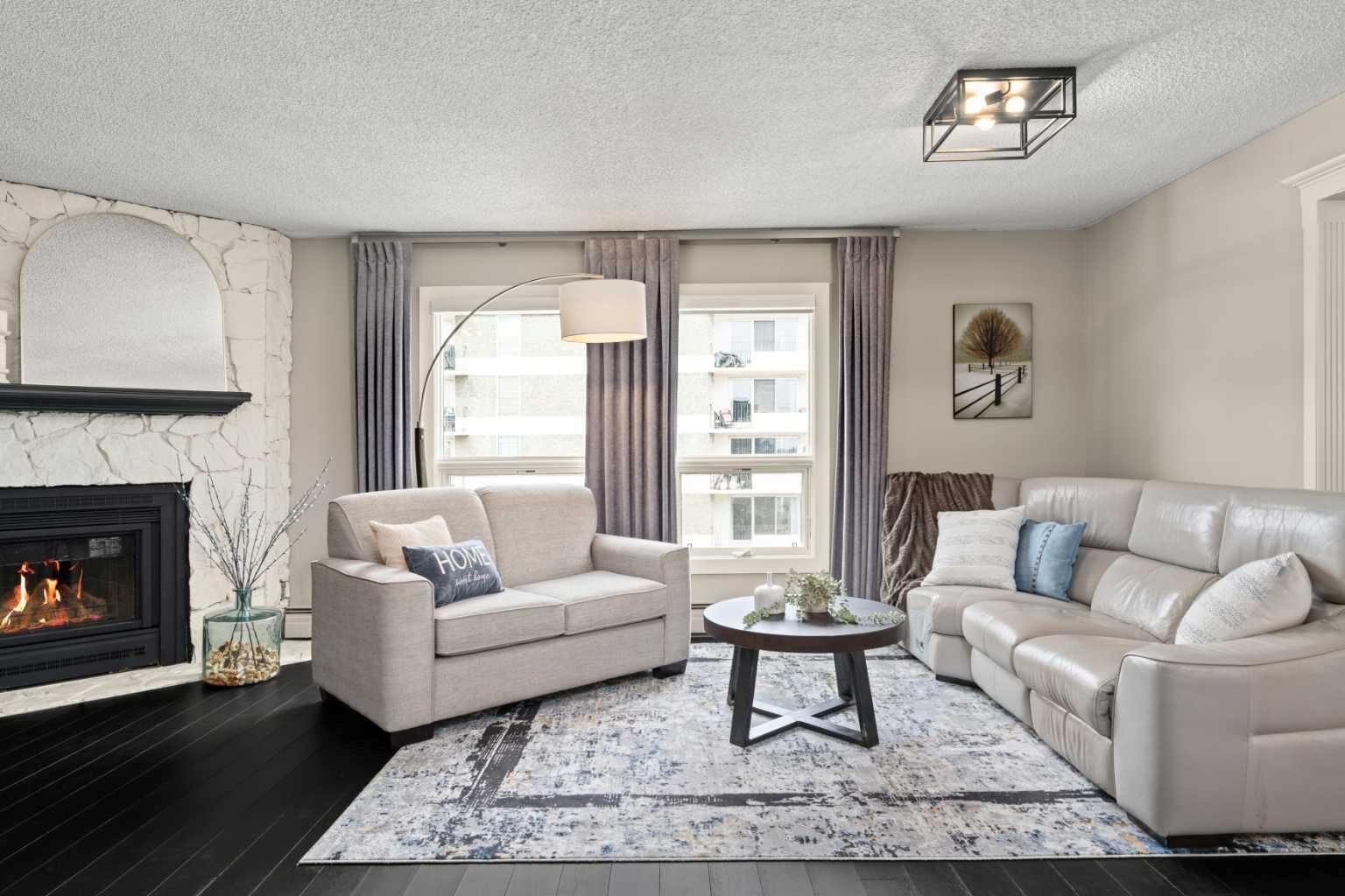 Property Photo: 540 14 Avenue SW 1440 AB T2R 0M6