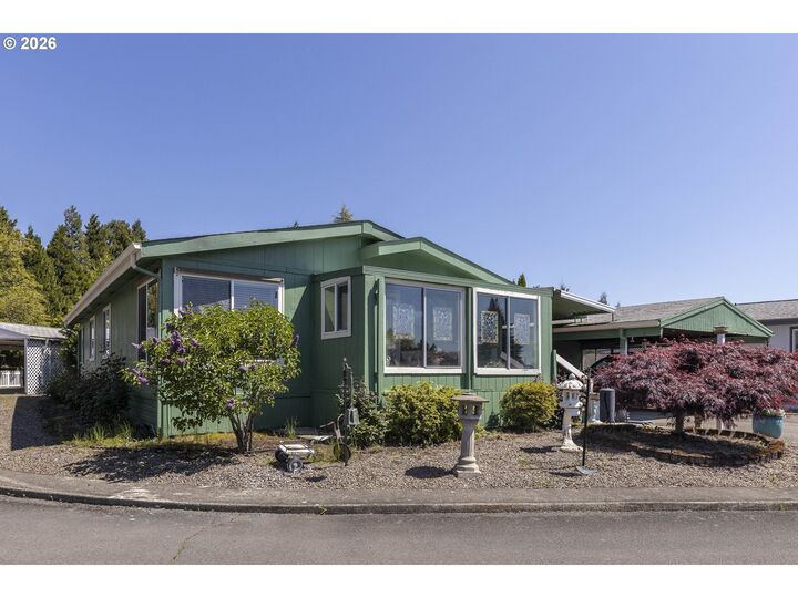Property Photo:  2410 SE Lancaster Dr 339  OR 97317 